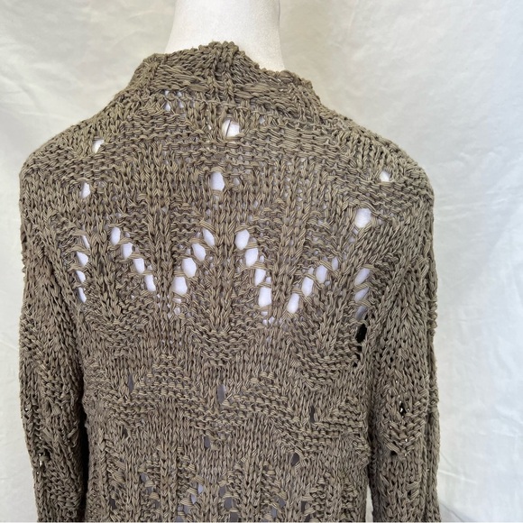 Chico’s mocha and cream crocheted cardigan. - Picture 4 of 10